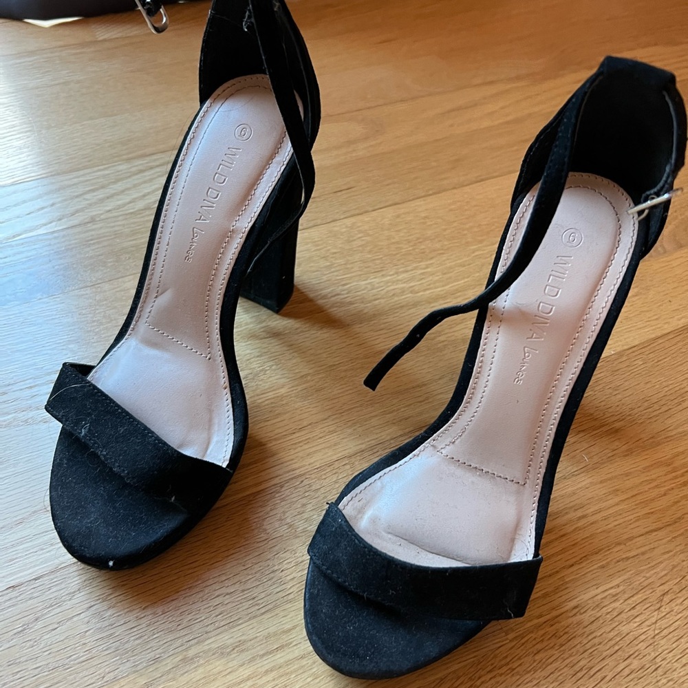 Black High Heels Size 6